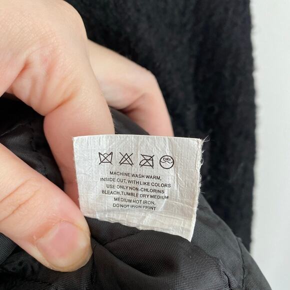 WE ARE K-Fashion Korean Tweed Blazer Black Size Small Gold Business Workwear - Picture 8 of 8